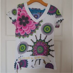 Desigual Women's Embroidered  V-Neck Floral Short Sleeve Tee Size M